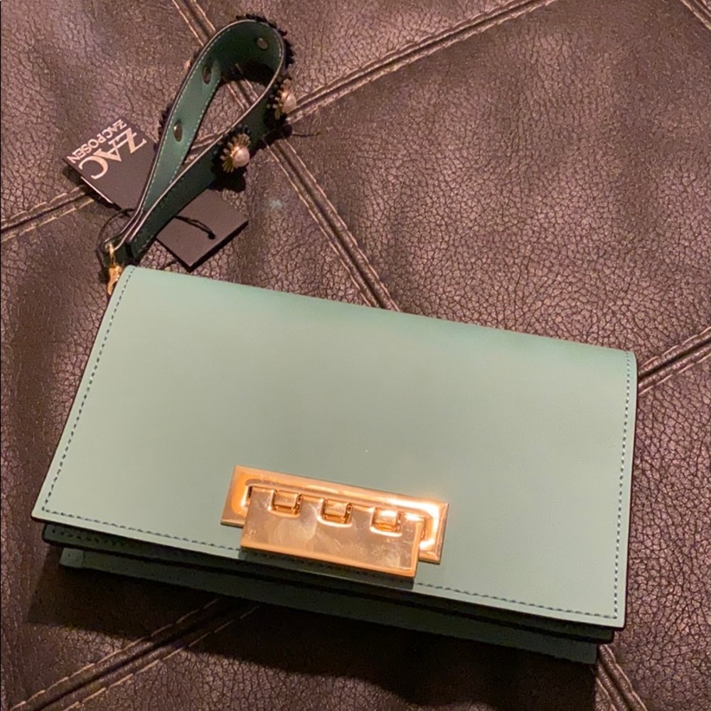 NEW Zac by ZacPosen wrist purse.  Very spacious